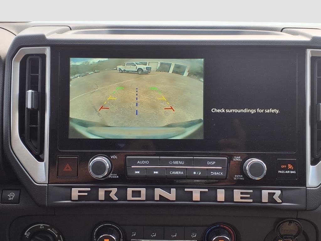 Used 2025 Nissan Frontier SV image 21
