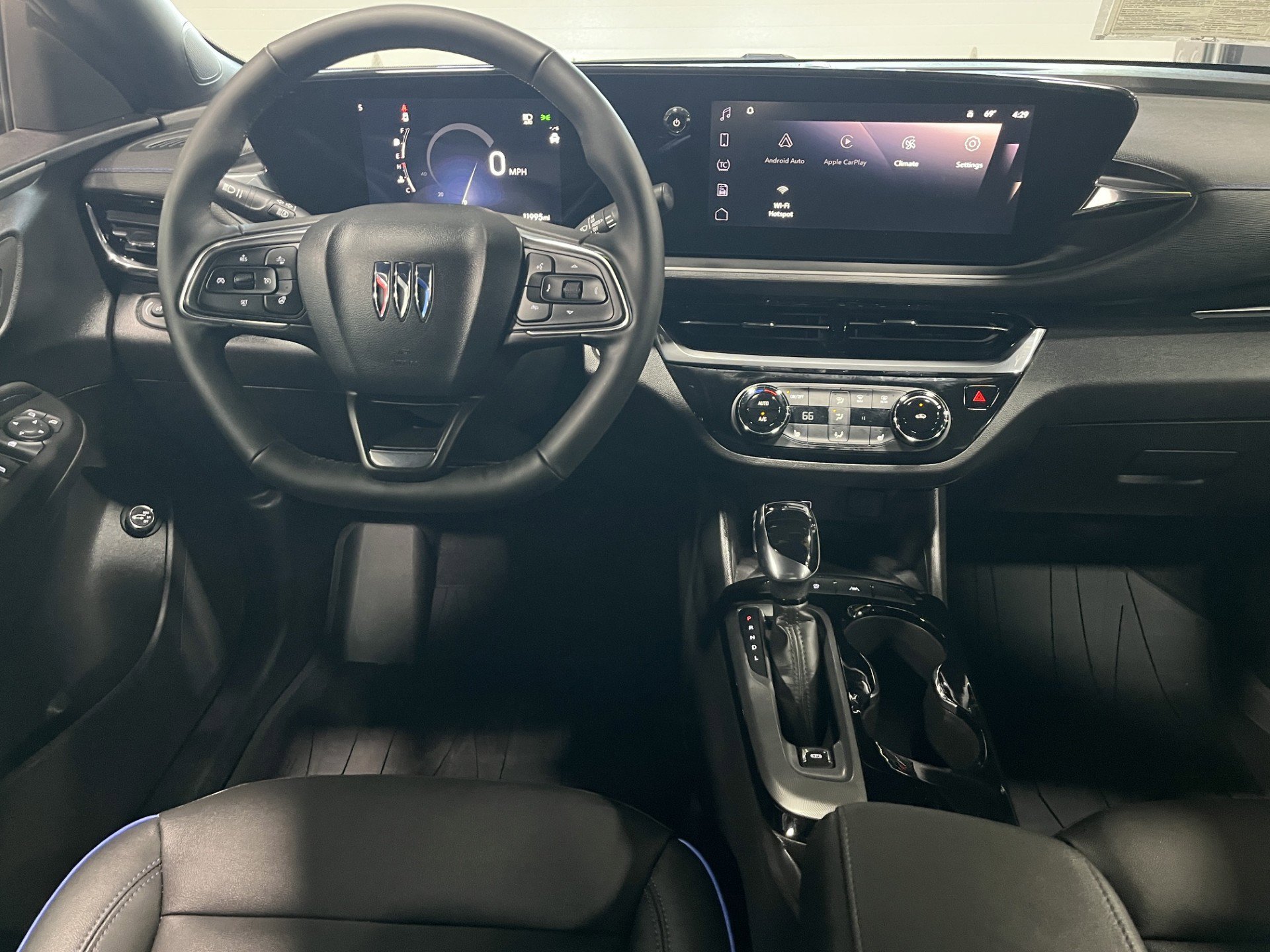 Certified 2025 Buick Envista Sport Touring w/ Experience Buick Package FWD image 12