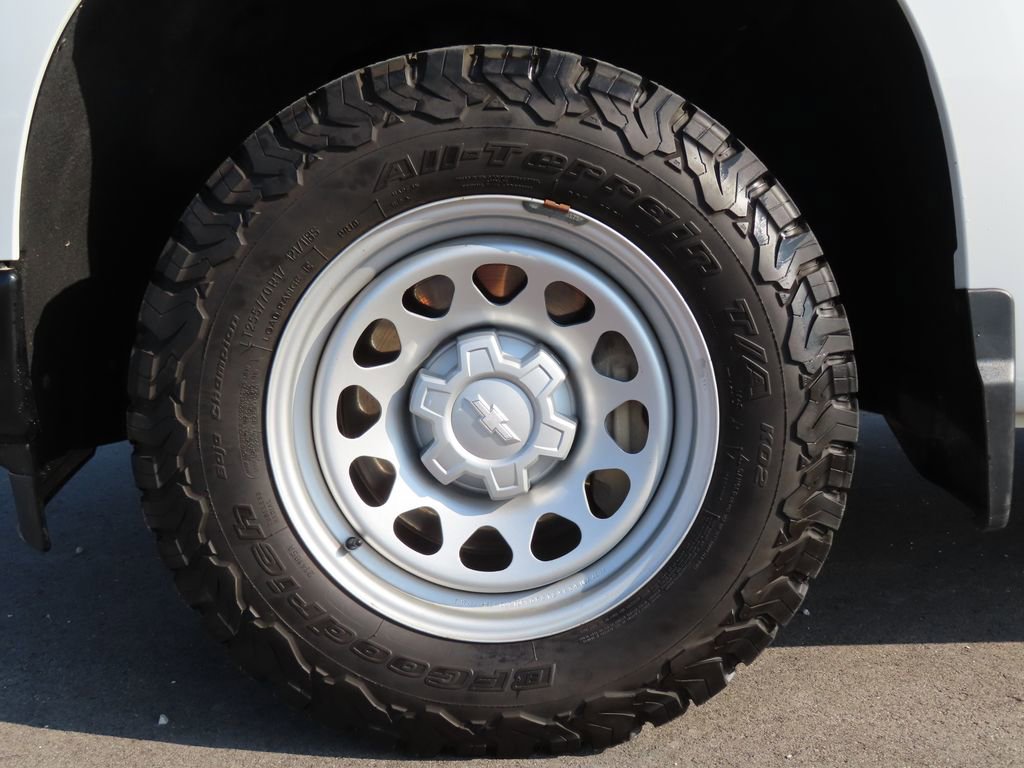 Certified 2024 Chevrolet Silverado 1500 W/T w/ WT Fleet Convenience Package image 11