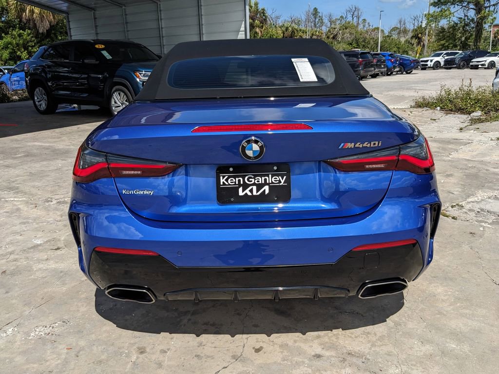 Used 2022 BMW M440i Convertible w/ Premium Package image 7