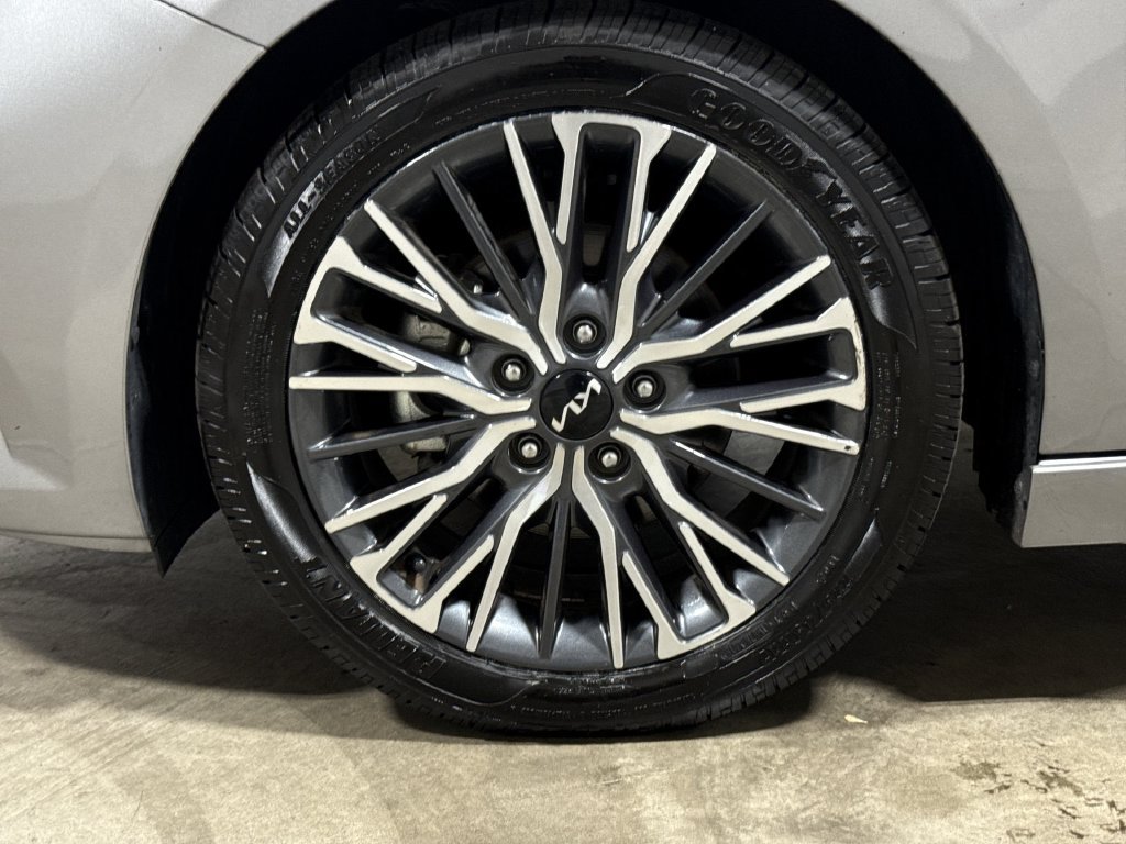 Used 2024 Kia Forte GT-Line w/ GT-Line Premium Package FWD image 28