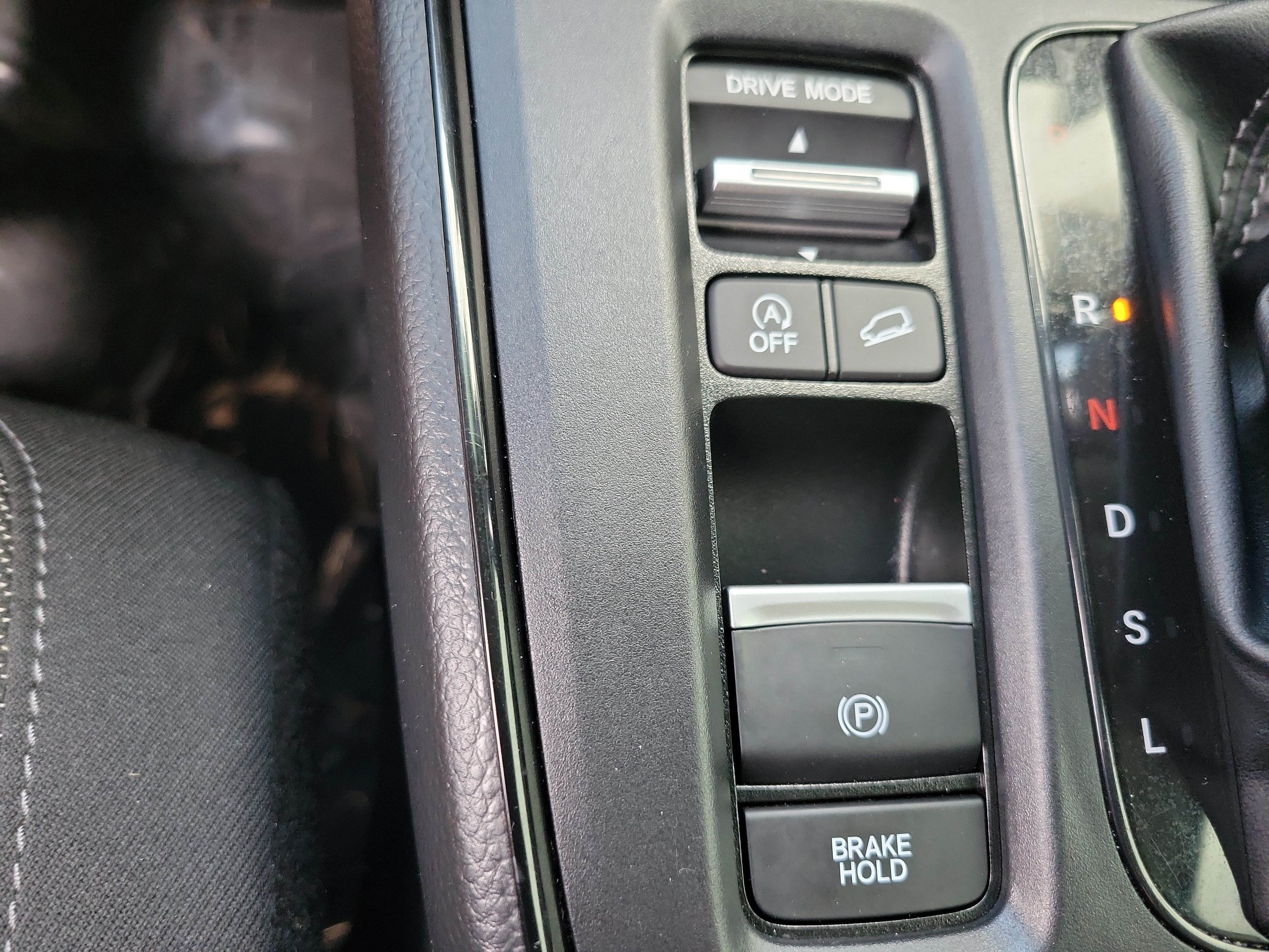 Used 2024 Honda CR-V LX image 30