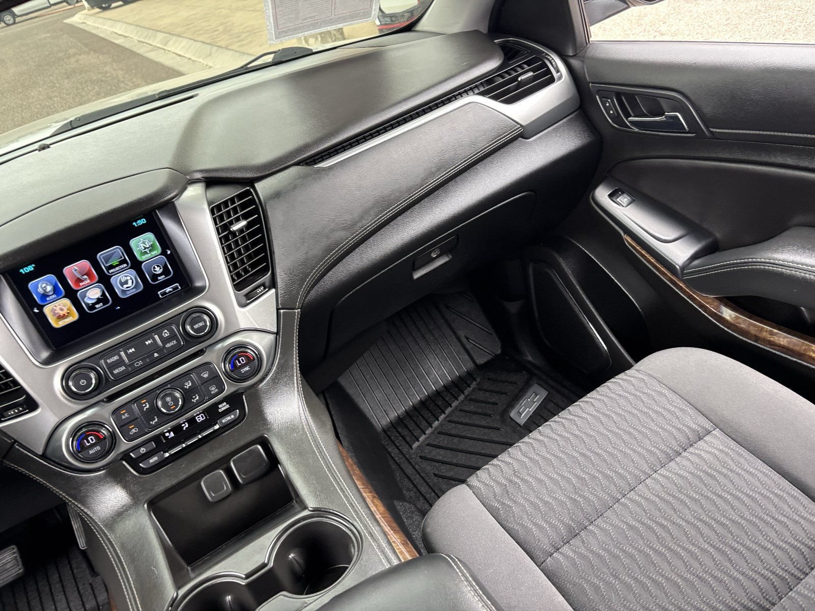 Used 2019 Chevrolet Tahoe LS AWD/4WD image 17