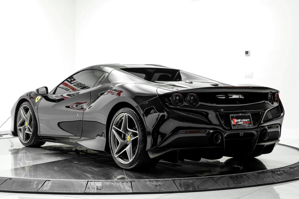 Used 2022 Ferrari F8 Tributo RWD image 11