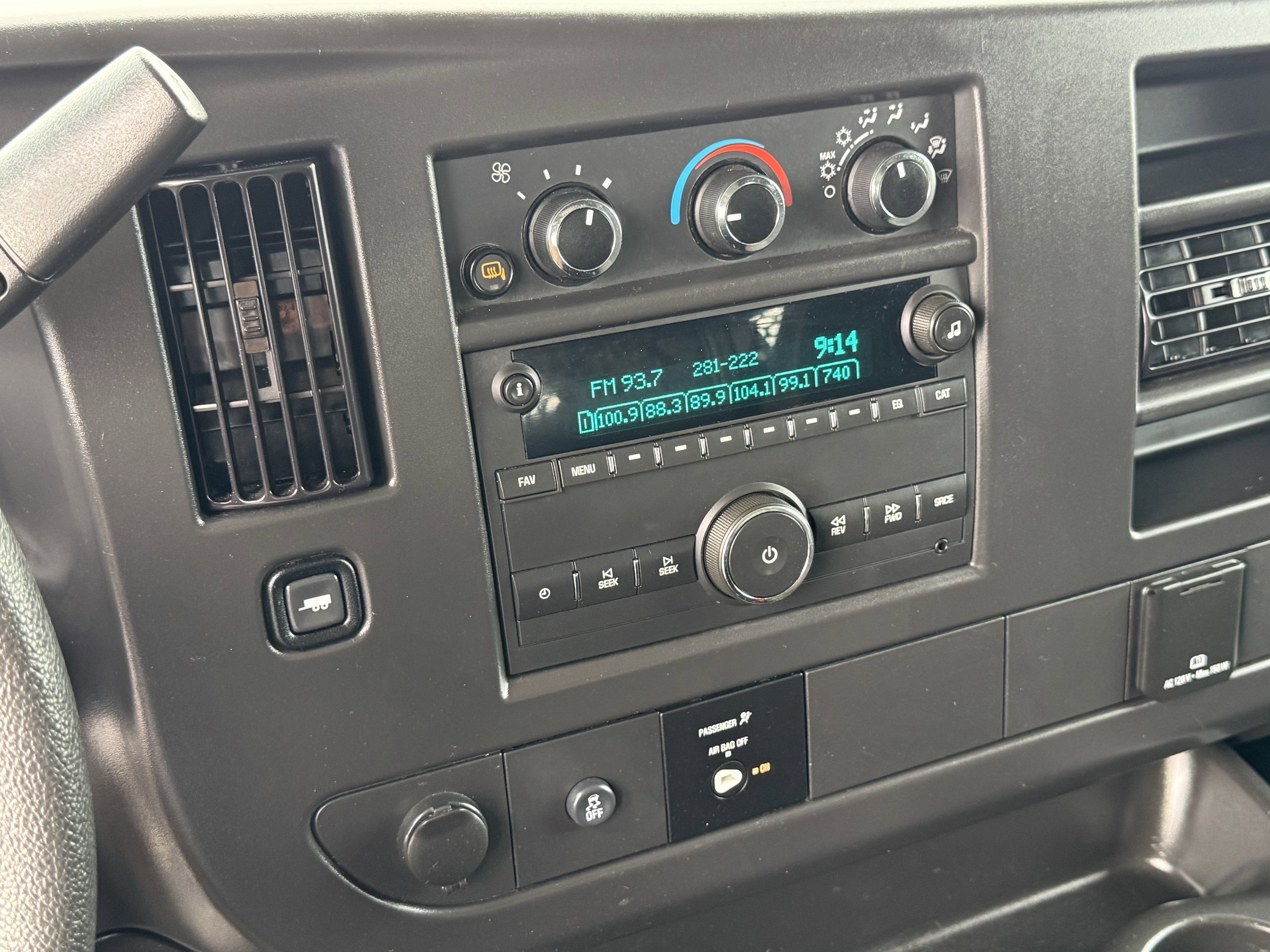 Used 2024 Chevrolet Express 2500 w/ Driver Convenience Package RWD image 17