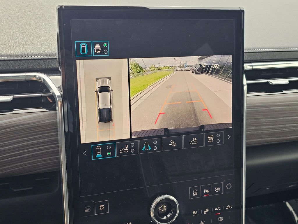 Used 2025 GMC Sierra EV Denali AWD/4WD image 31