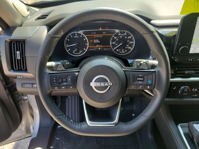 Used 2024 Nissan Pathfinder SL w/ SL Premium Package FWD image 13