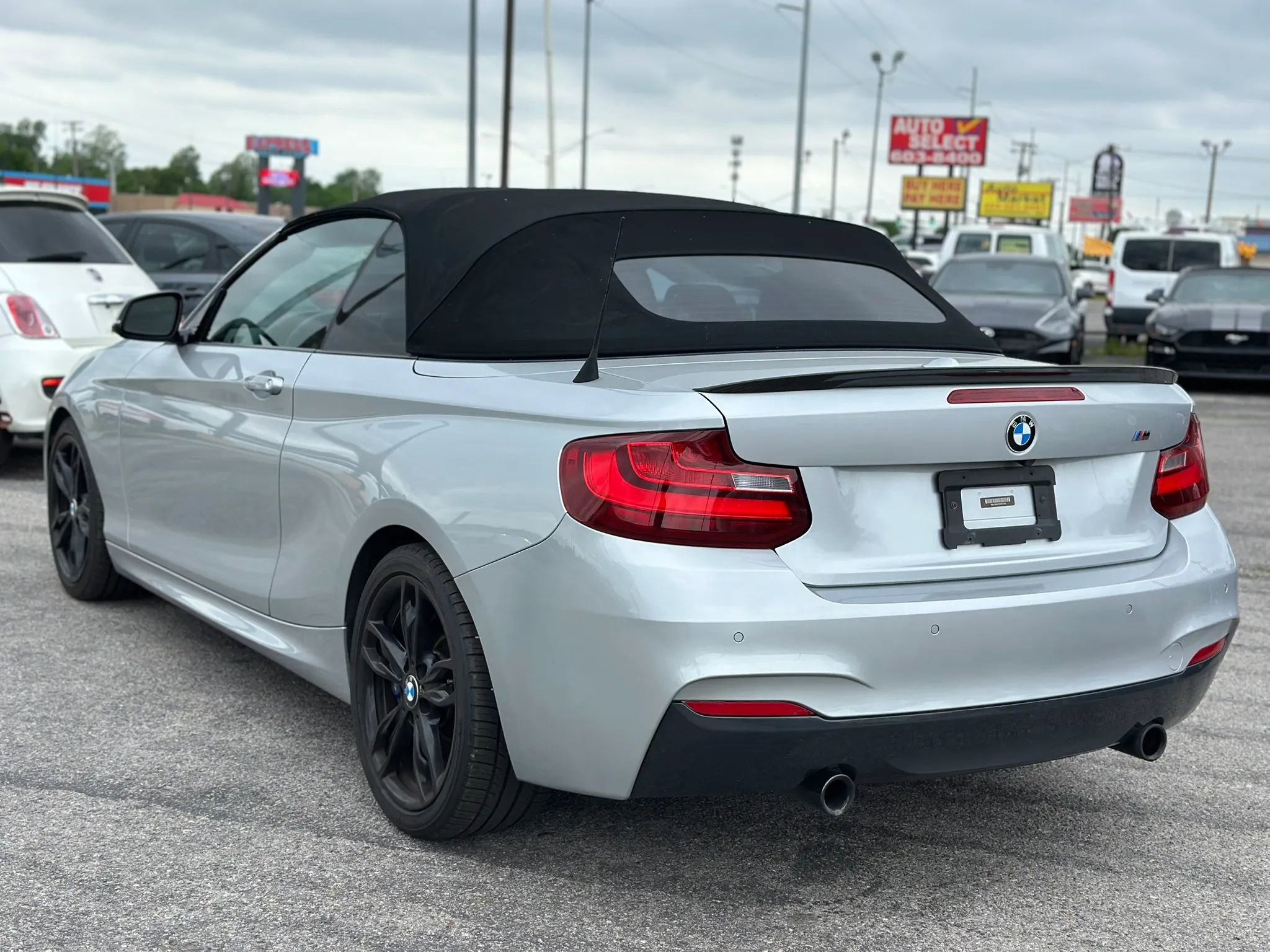 Used 2016 BMW M235i xDrive Convertible AWD/4WD image 15