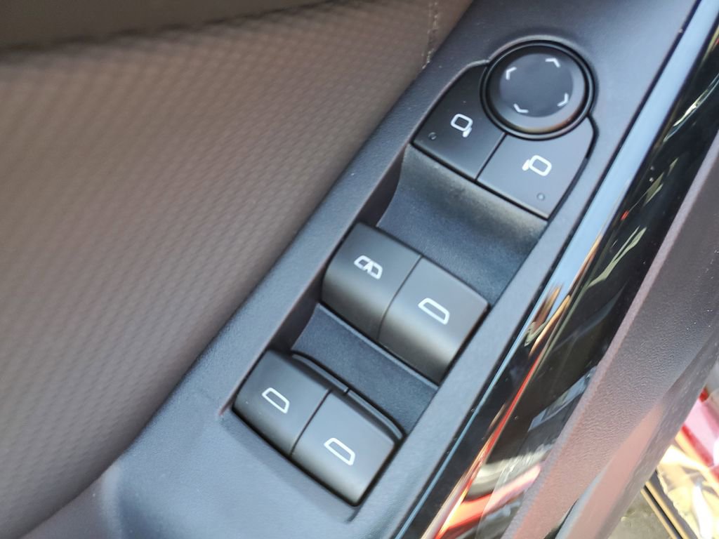 New 2026 Chevrolet Equinox LT w/ Midnight Edition image 19