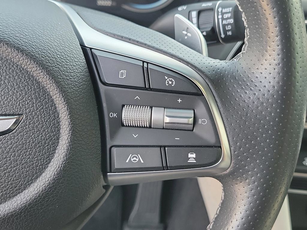 Used 2023 Genesis G70 3.3T RWD image 20