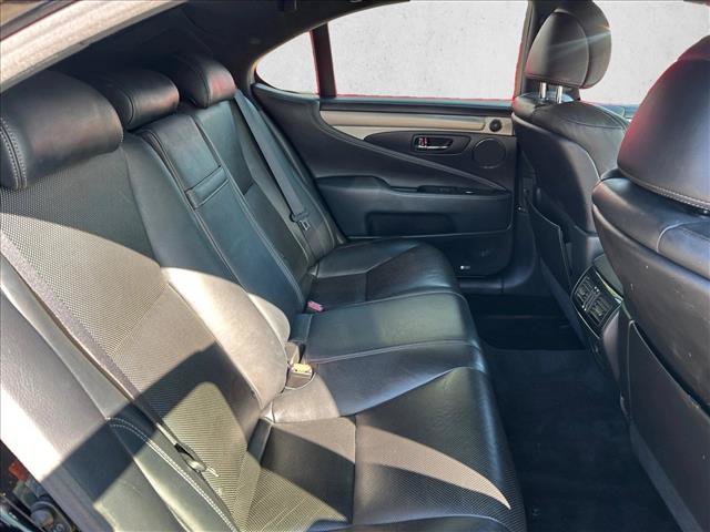 Used 2015 Lexus LS 460 AWD w/ F Sport Package image 20