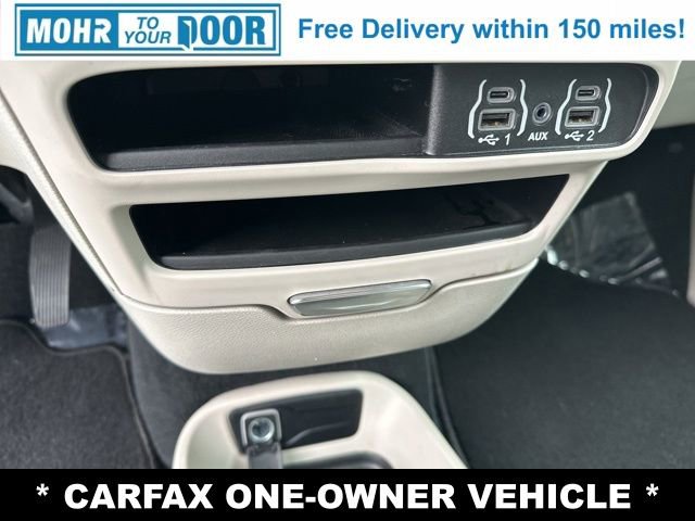 Used 2024 Chrysler Pacifica Touring-L image 18