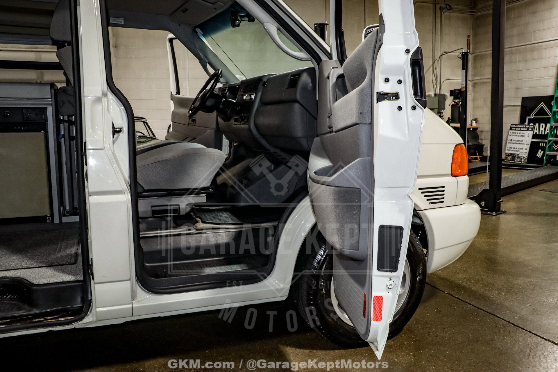 Used 2003 Volkswagen Eurovan MV image 67