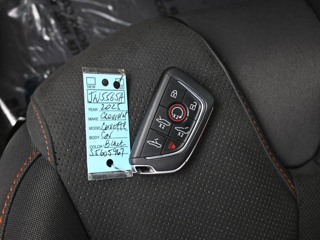 Used 2025 Chevrolet Corvette Z06 image 18