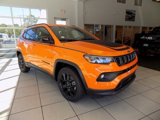 New 2026 Jeep Compass Latitude image 3