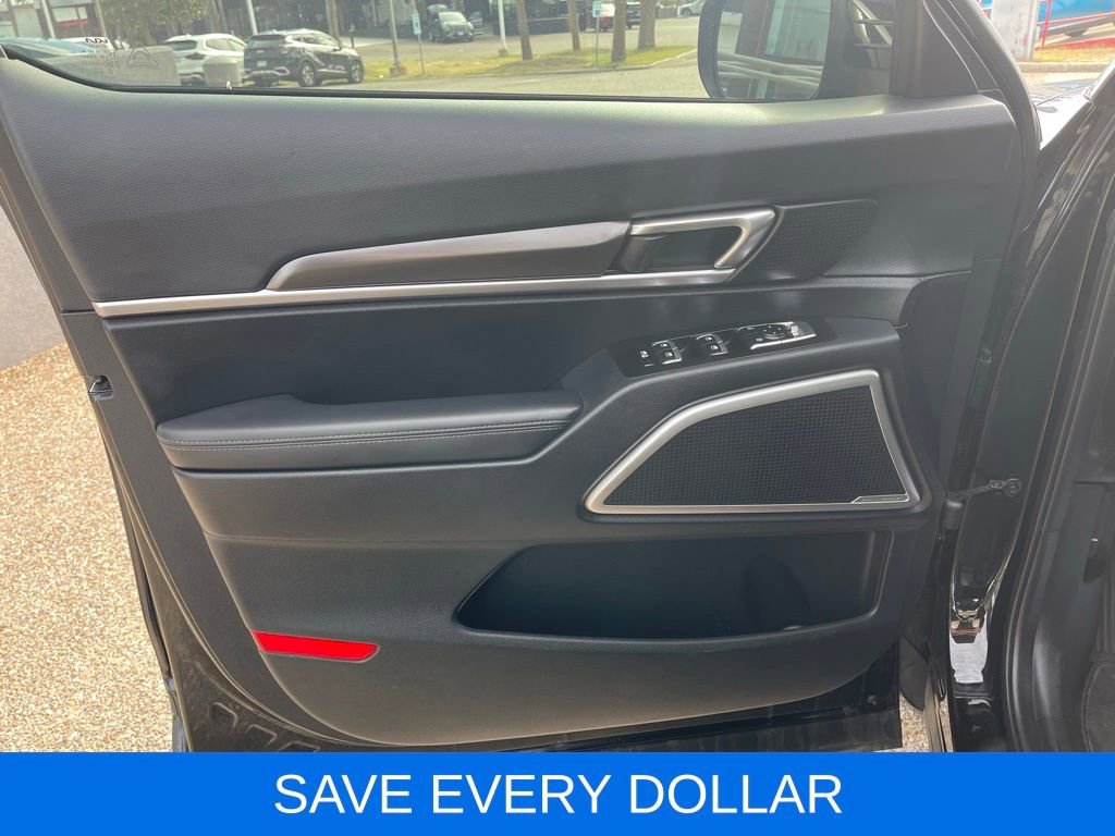 Used 2024 Kia Telluride S w/ S Sunroof Package FWD image 17
