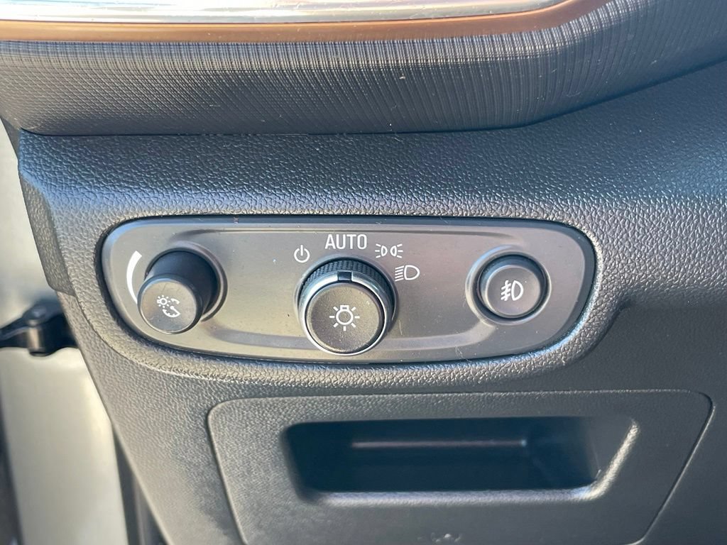 Used 2023 Chevrolet TrailBlazer ACTIV w/ Technology Package AWD/4WD image 12