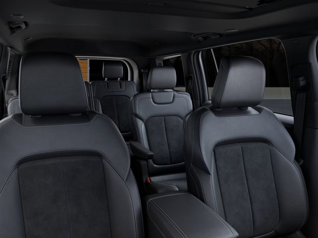 New 2025 Jeep Grand Cherokee L Altitude image 26