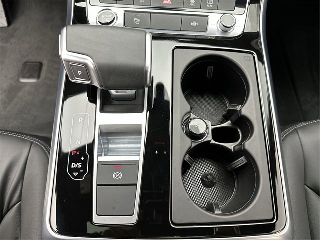 Certified 2025 Audi Q7 3.0T Premium w/ Convenience Package image 20