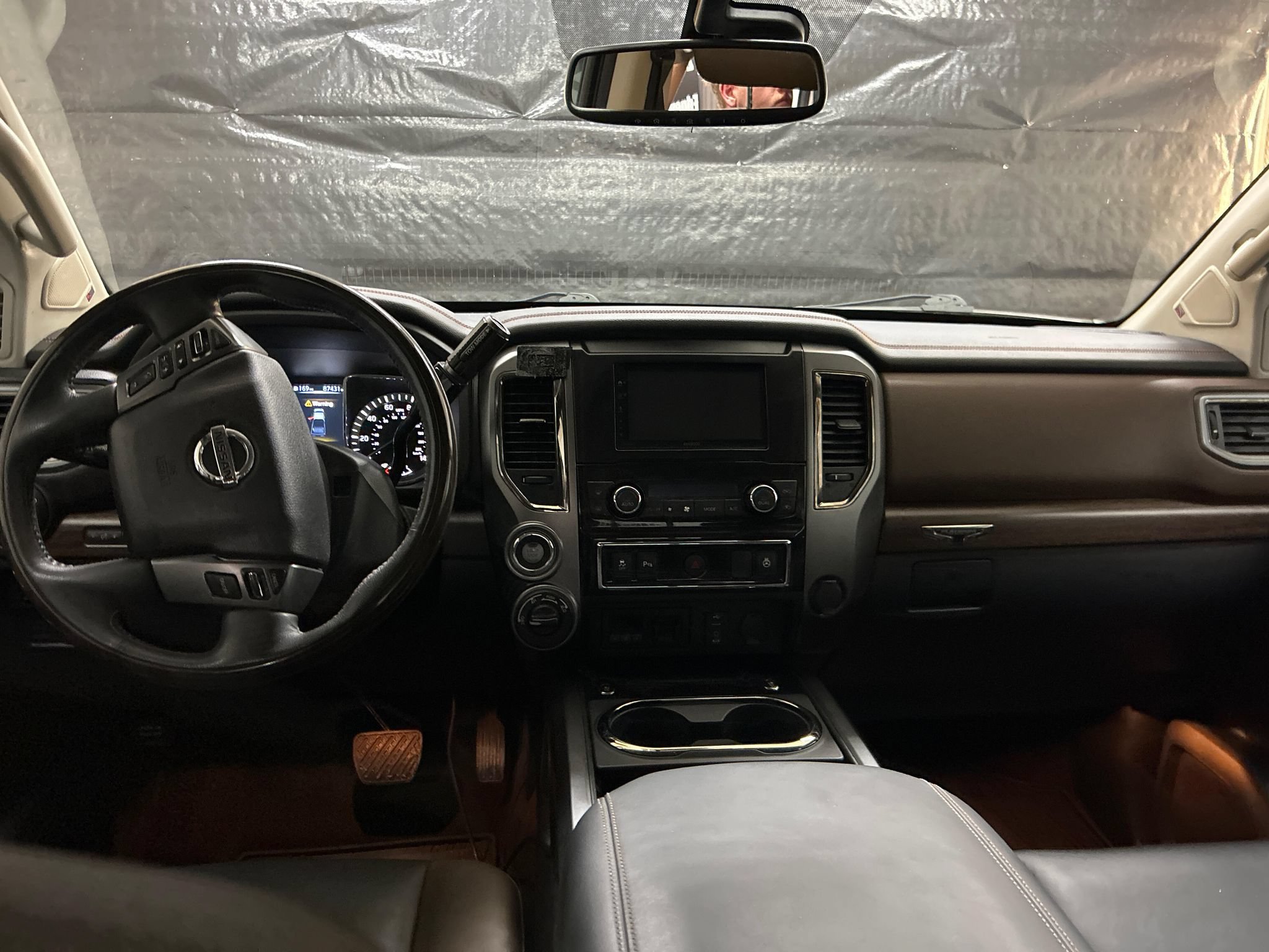 Used 2016 Nissan Titan Platinum Reserve AWD/4WD image 11