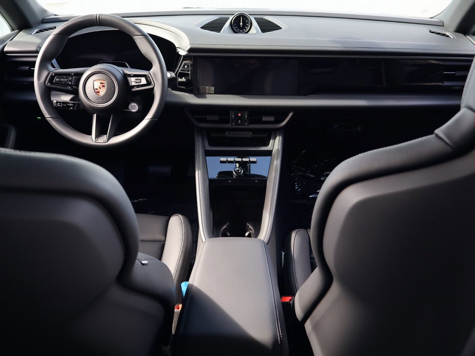 New 2026 Porsche Macan Electric image 21