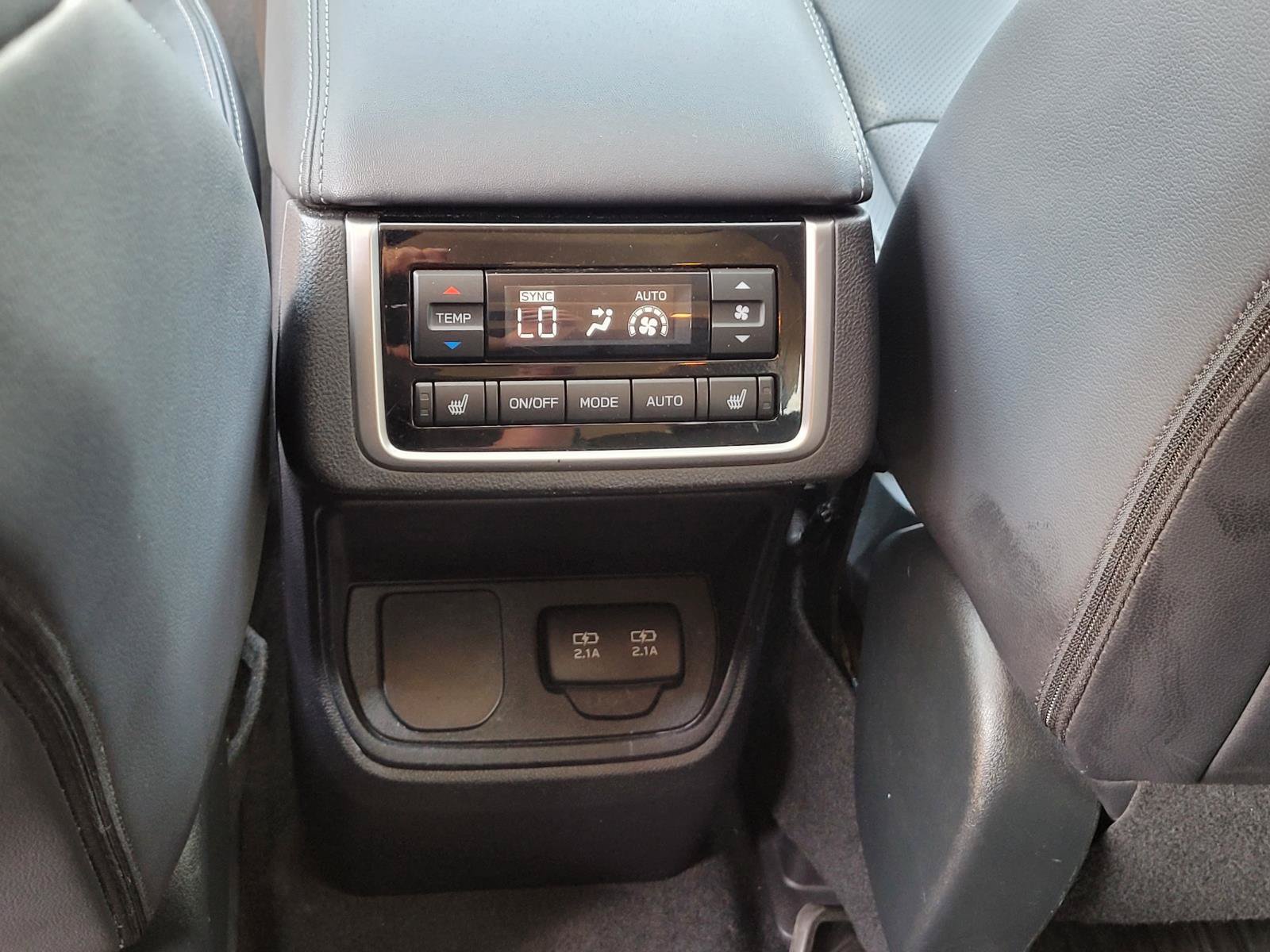 Used 2022 Subaru Ascent Limited w/ Technology Package AWD/4WD image 25