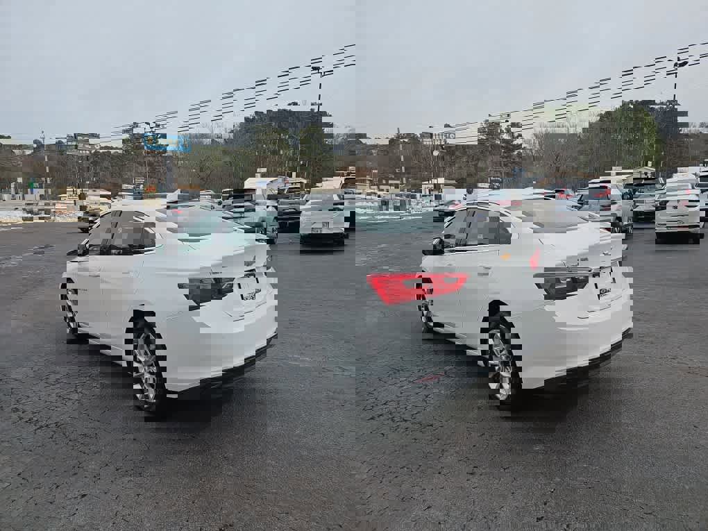 Used 2024 Chevrolet Malibu LT image 5