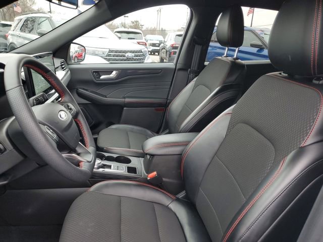 Certified 2024 Ford Escape ST-Line w/ Tech Pack #1 AWD/4WD image 10