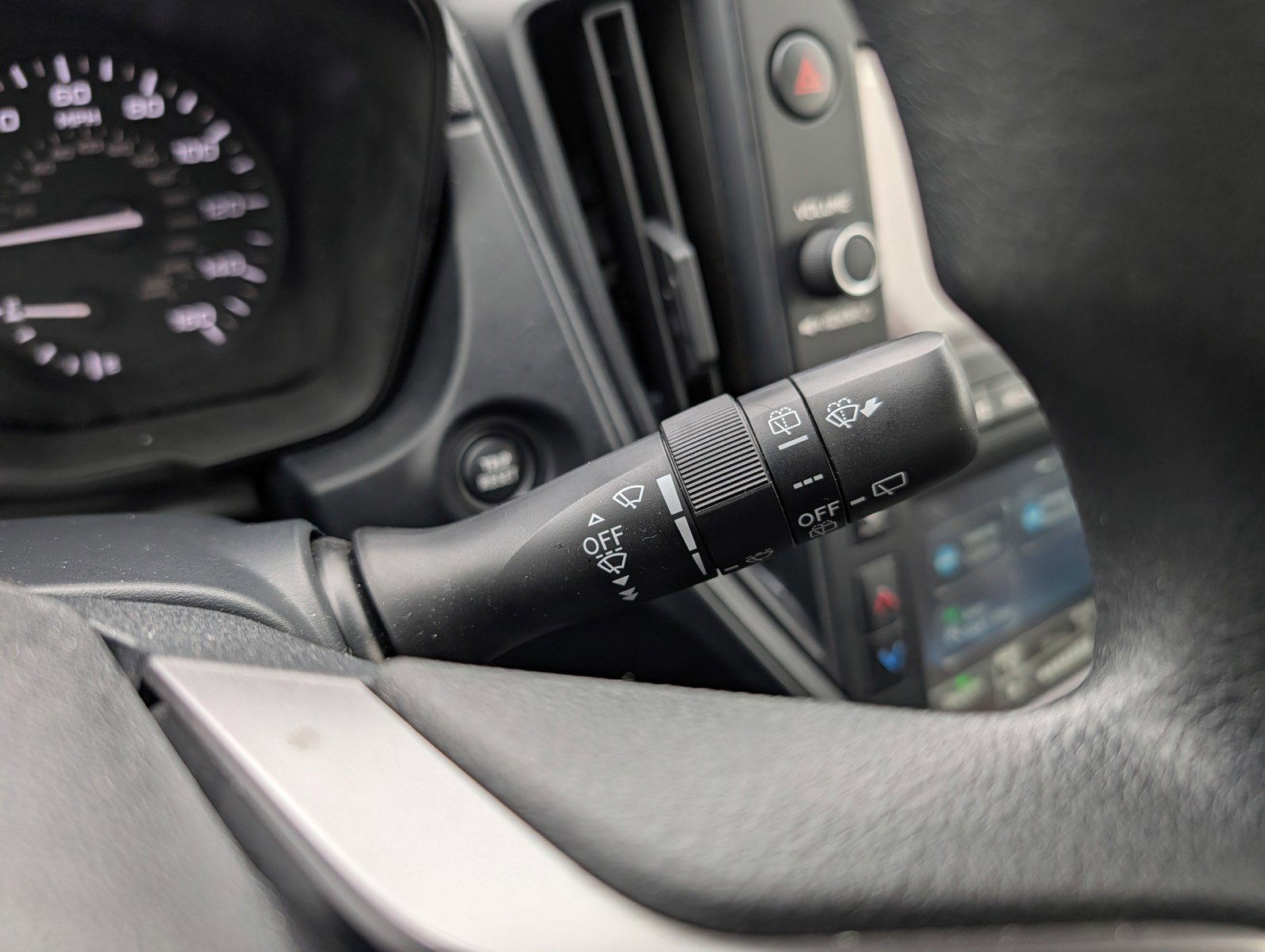 Used 2025 Subaru Impreza 2.0i image 30