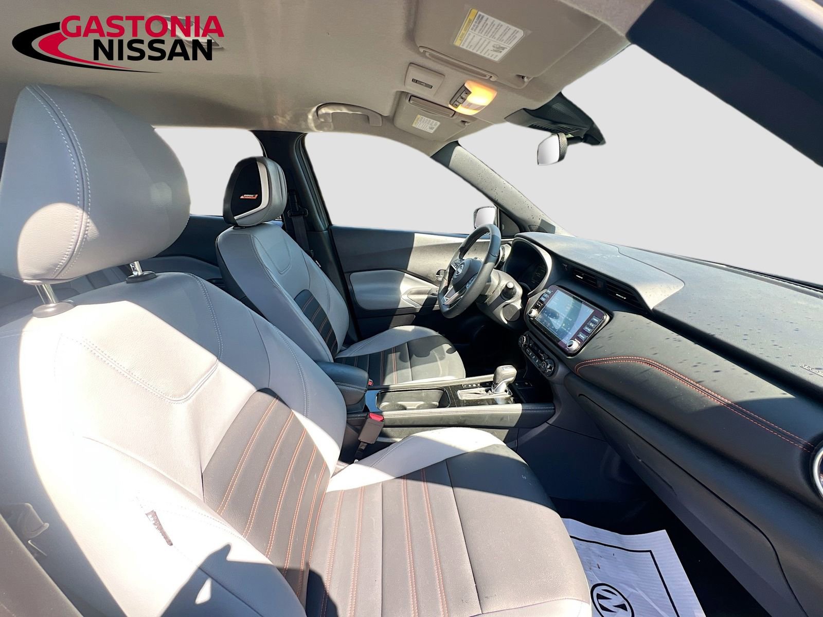 Used 2024 Nissan Kicks SR w/ SR Premium Package image 36