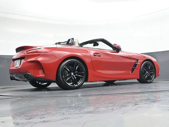Used 2019 BMW Z4 sDrive30i w/ M Sport Package RWD image 32