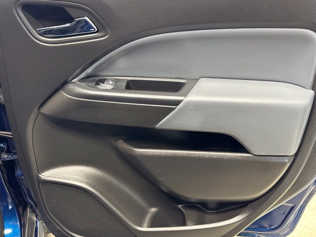 Used 2019 Chevrolet Colorado Z71 AWD/4WD image 24