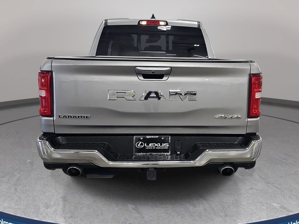 Used 2025 RAM 1500 Laramie AWD/4WD image 7