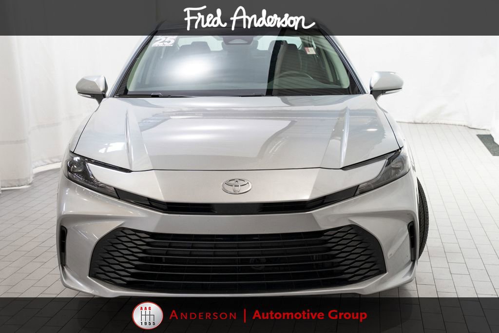 Used 2025 Toyota Camry LE w/ Convenience Package FWD image 2