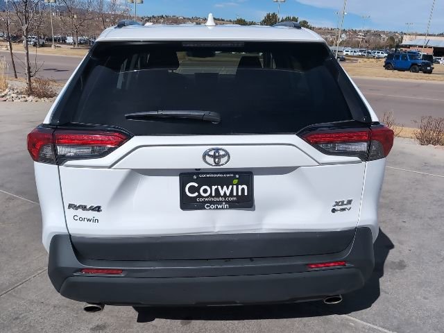 Used 2025 Toyota RAV4 XLE AWD/4WD image 7