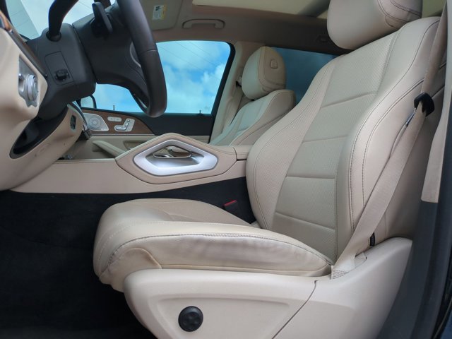 Used 2020 Mercedes-Benz GLS 450 4MATIC image 16