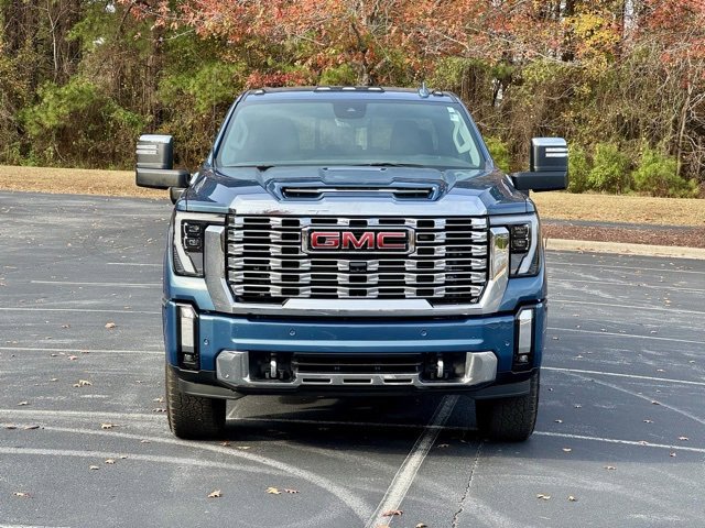 Used 2025 GMC Sierra 2500 Denali w/ Denali Reserve Package image 12