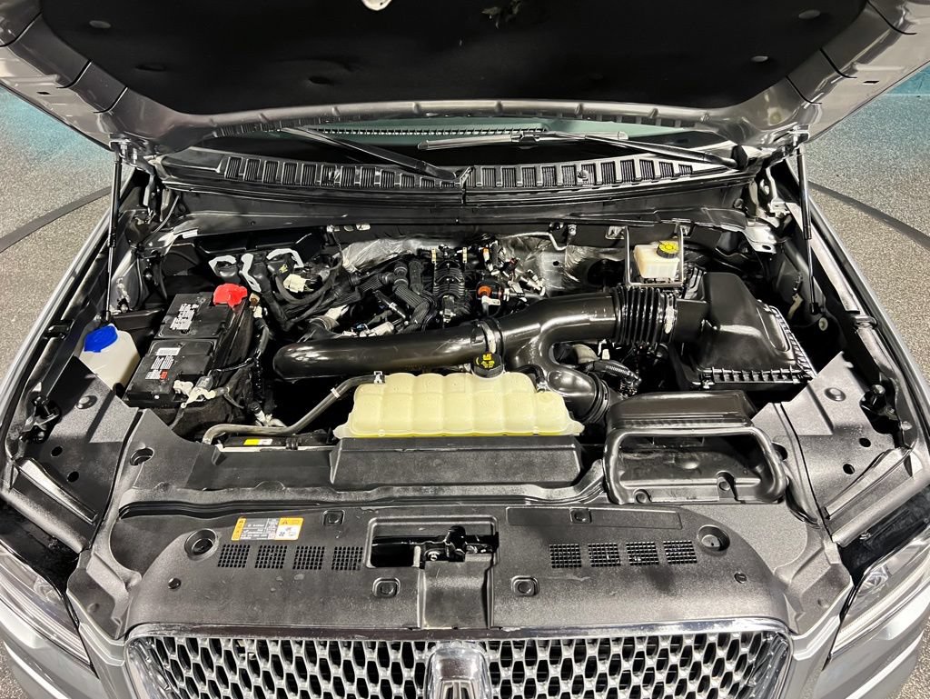 Used 2023 Lincoln Navigator Reserve AWD/4WD image 12