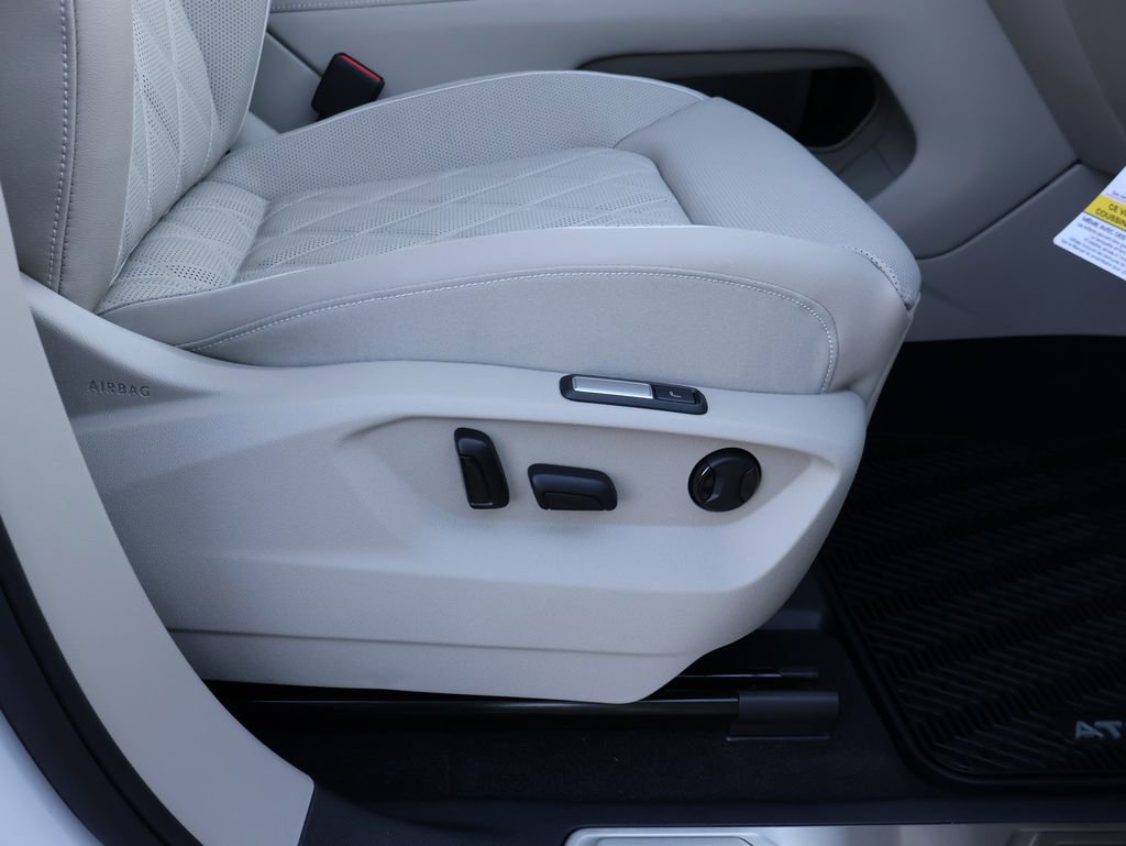 New 2026 Volkswagen Atlas SEL Premium R-Line image 15