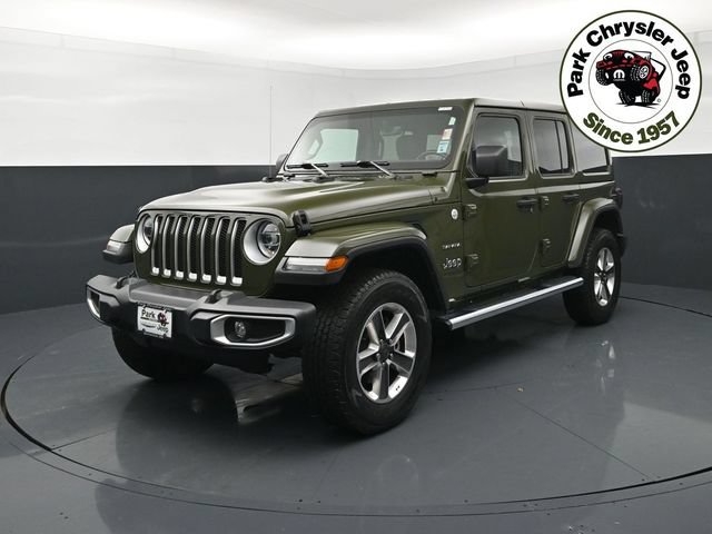 Used 2022 Jeep Wrangler Unlimited Sahara w/ LED Lighting Group AWD/4WD image 2