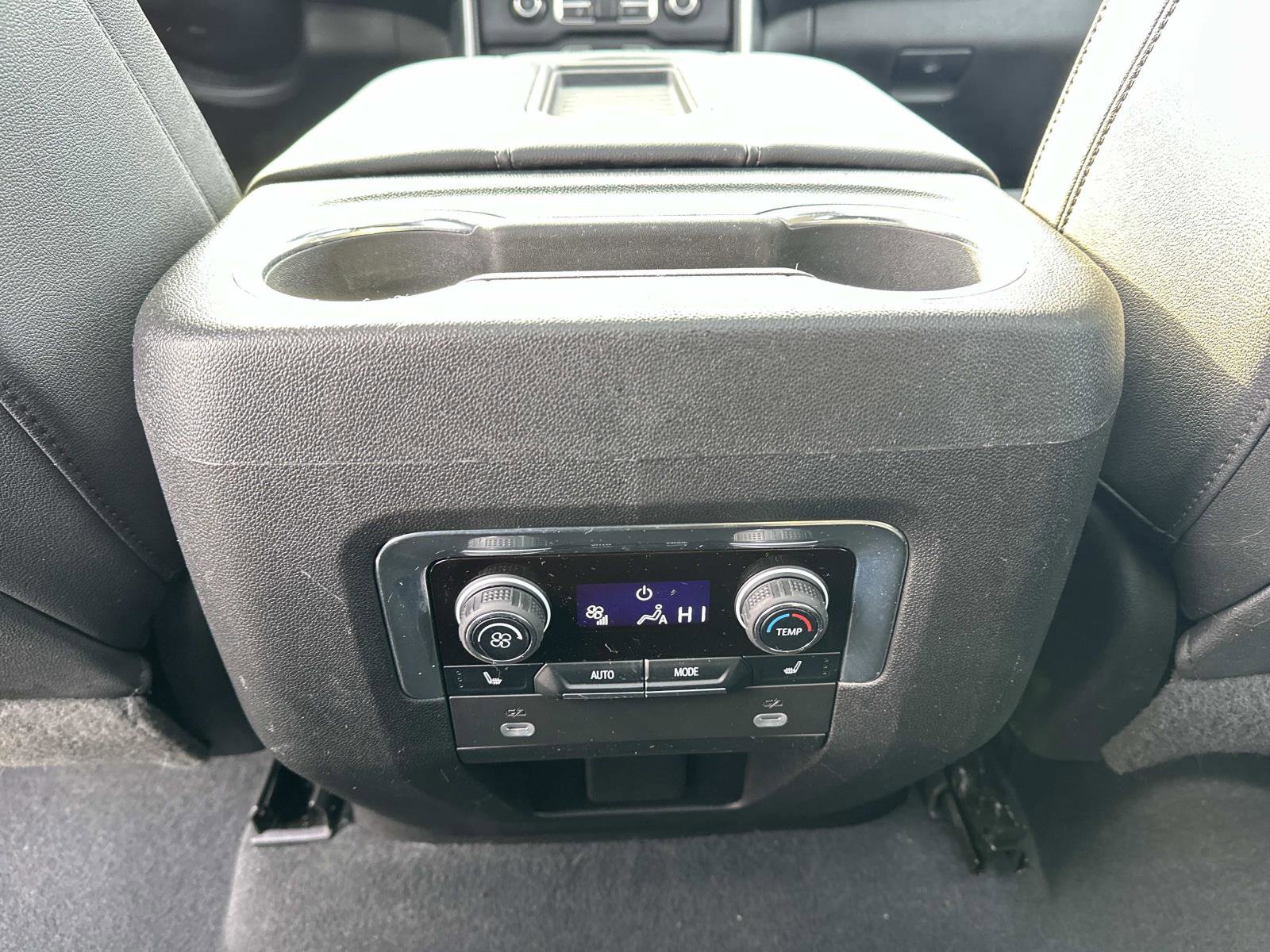 Certified 2023 Chevrolet Tahoe Z71 w/ Luxury Package image 17