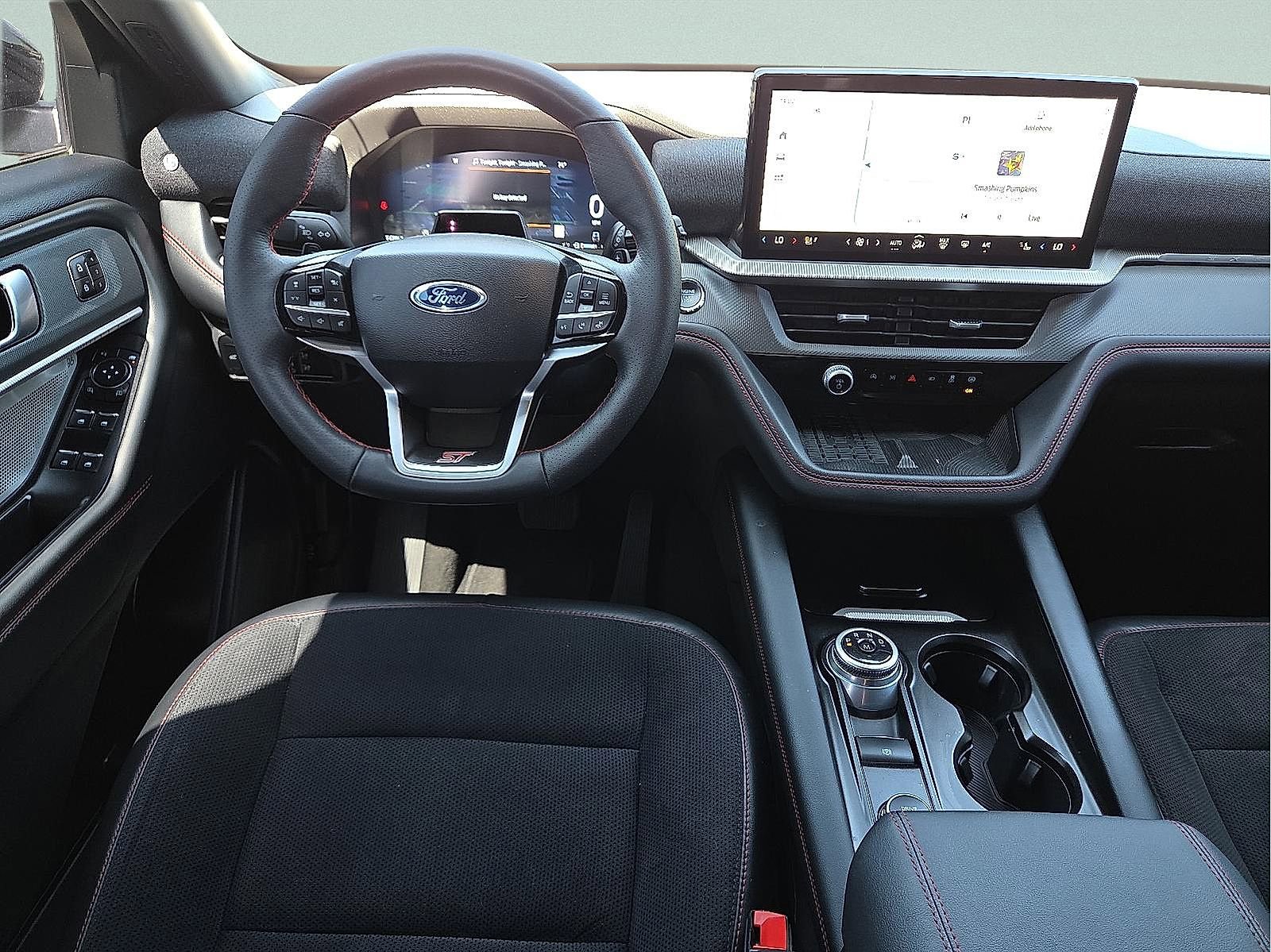 Certified 2025 Ford Explorer ST image 13