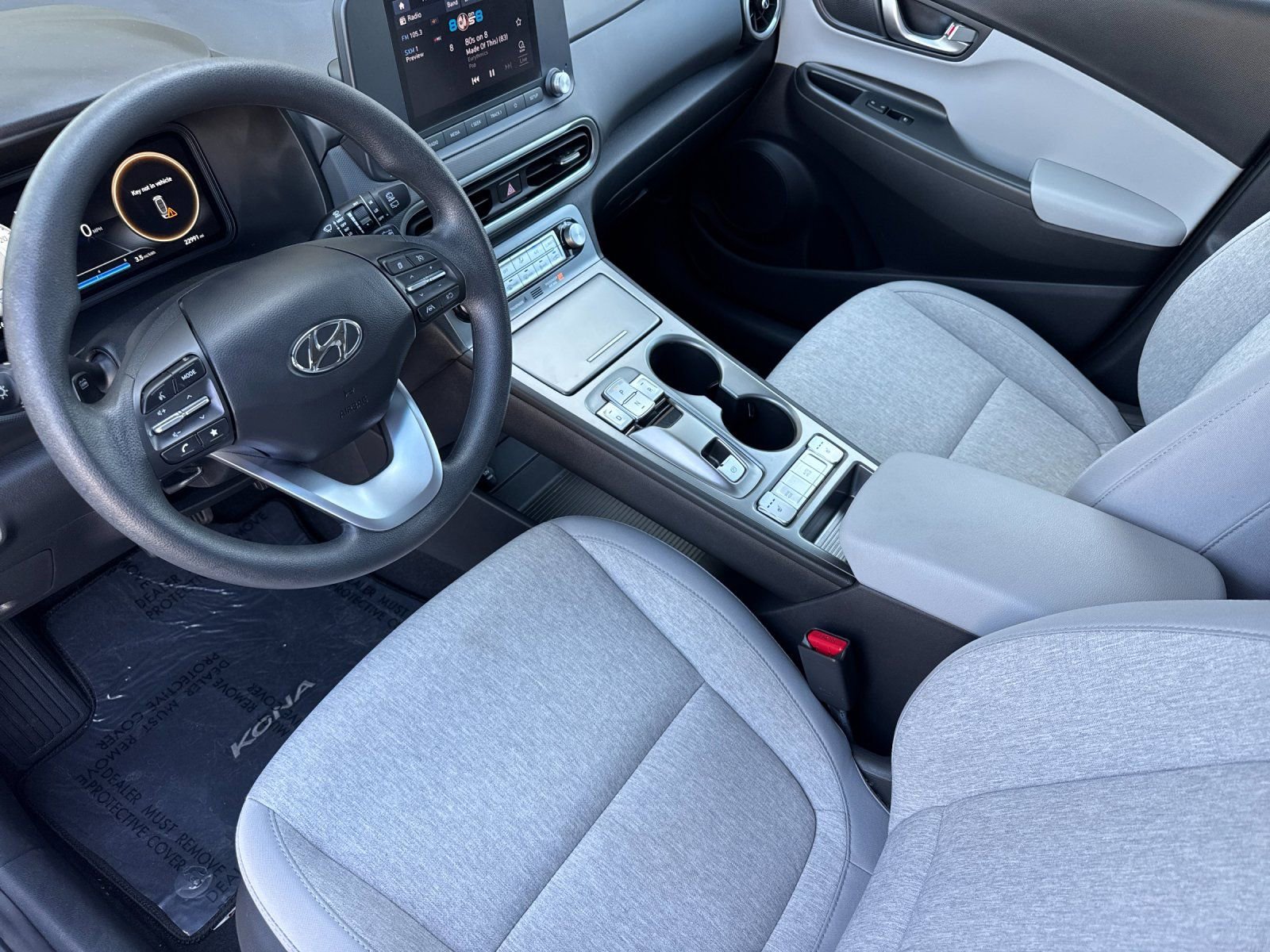 Used 2023 Hyundai Kona SE FWD image 10