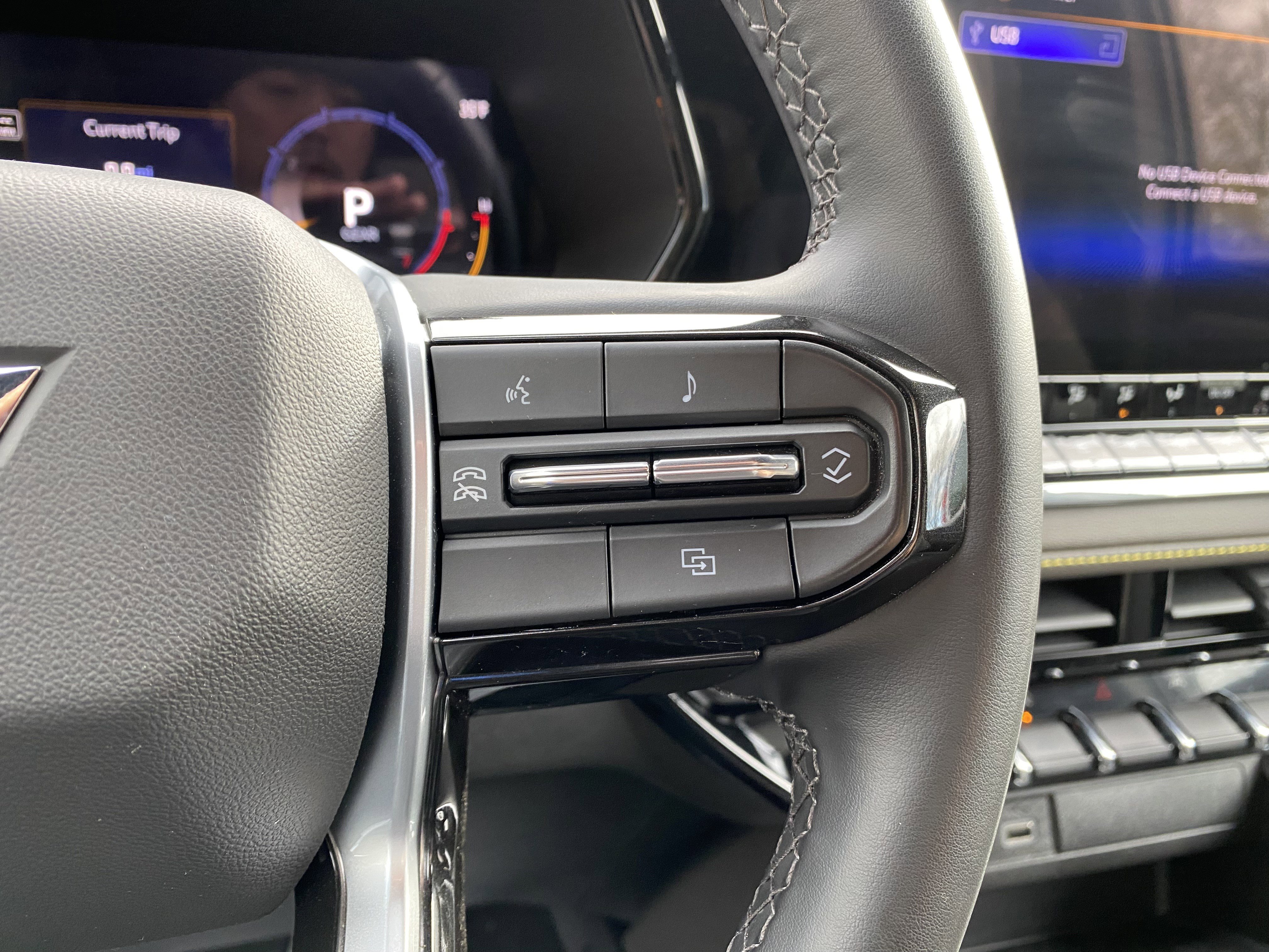 Used 2024 Chevrolet Colorado ZR2 w/ Safety Package image 20