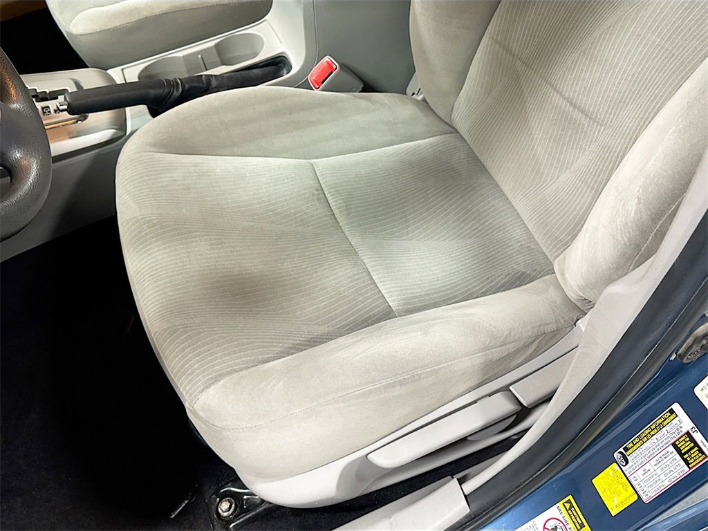 Used 2012 Toyota Corolla LE image 18