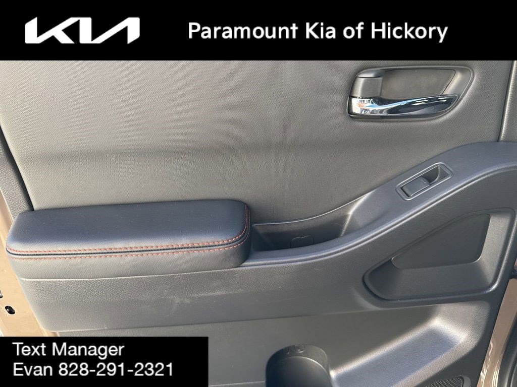 Used 2024 Nissan Frontier Pro-X w/ Technology Package image 13