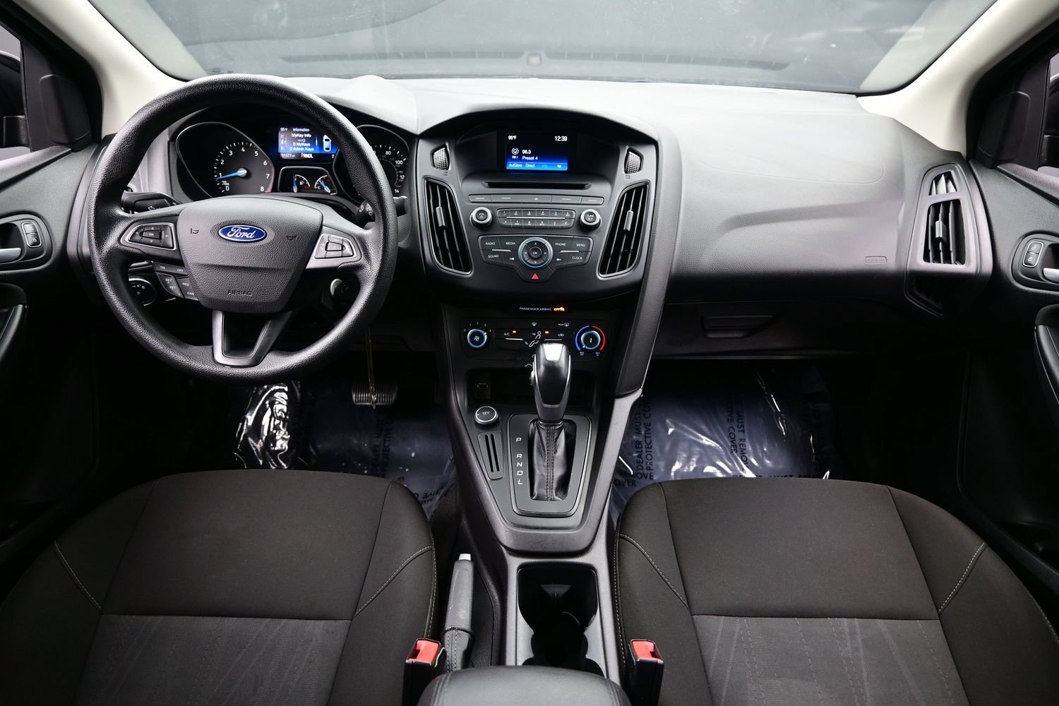 Used 2015 Ford Focus SE FWD image 16