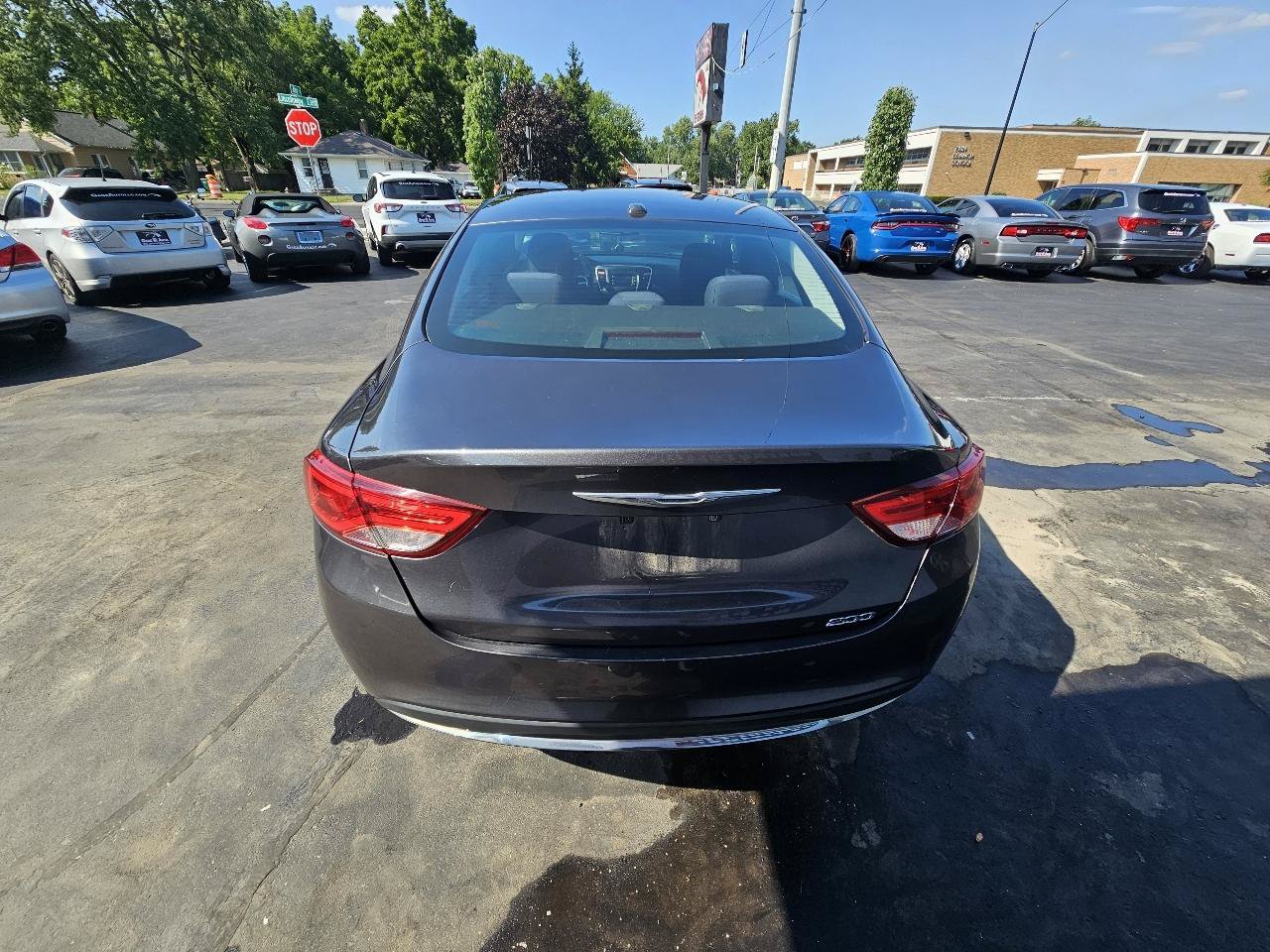 Used 2015 Chrysler 200 Limited w/ Convenience Group FWD image 9