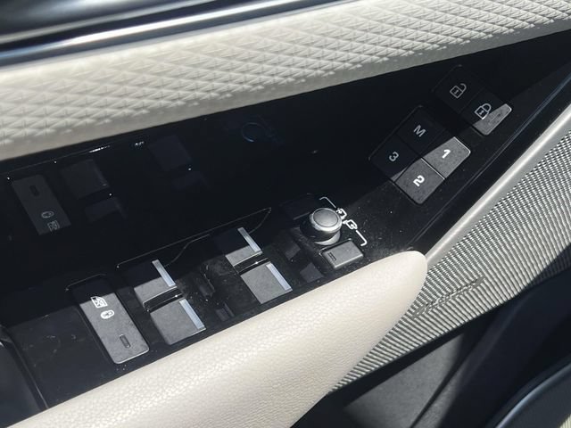Used 2021 Land Rover Range Rover Velar R-Dynamic S AWD/4WD image 18