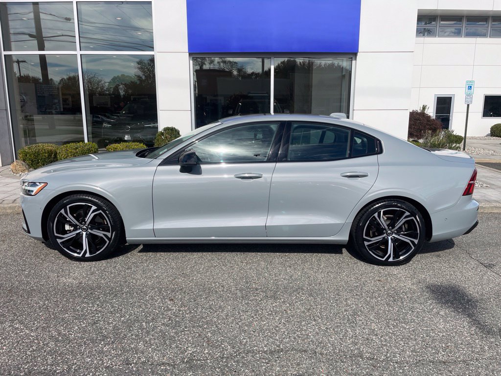 Certified 2024 Volvo S60 B5 Plus w/ Climate Package AWD/4WD image 2